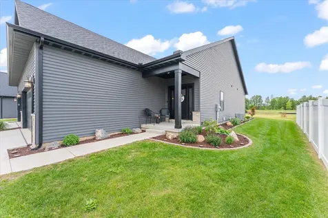 1 Prairie Trail Monticello IL 61856