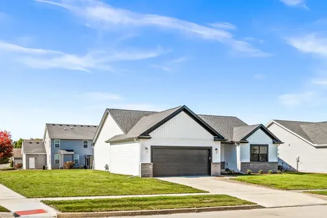 2513 Pampas Lane Bloomington IL 61705