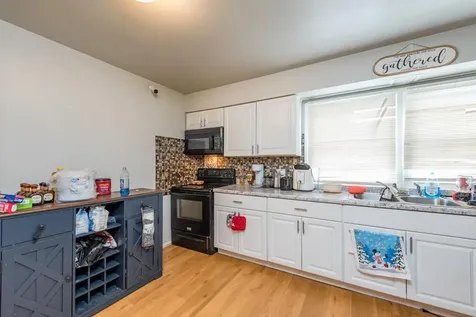 2112 Hebron Avenue Zion IL 60099