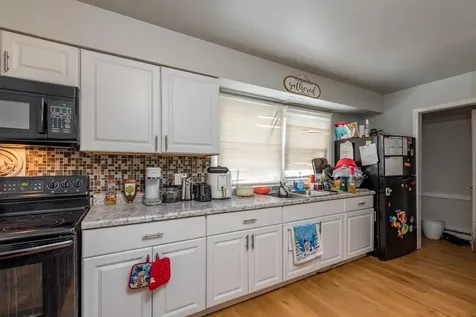 2112 Hebron Avenue Zion IL 60099