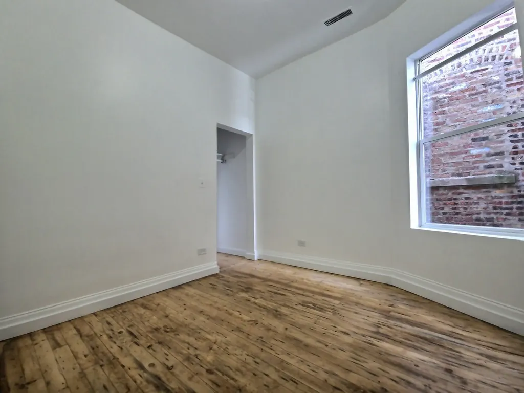 3619 West 5th Avenue Chicago IL 60624