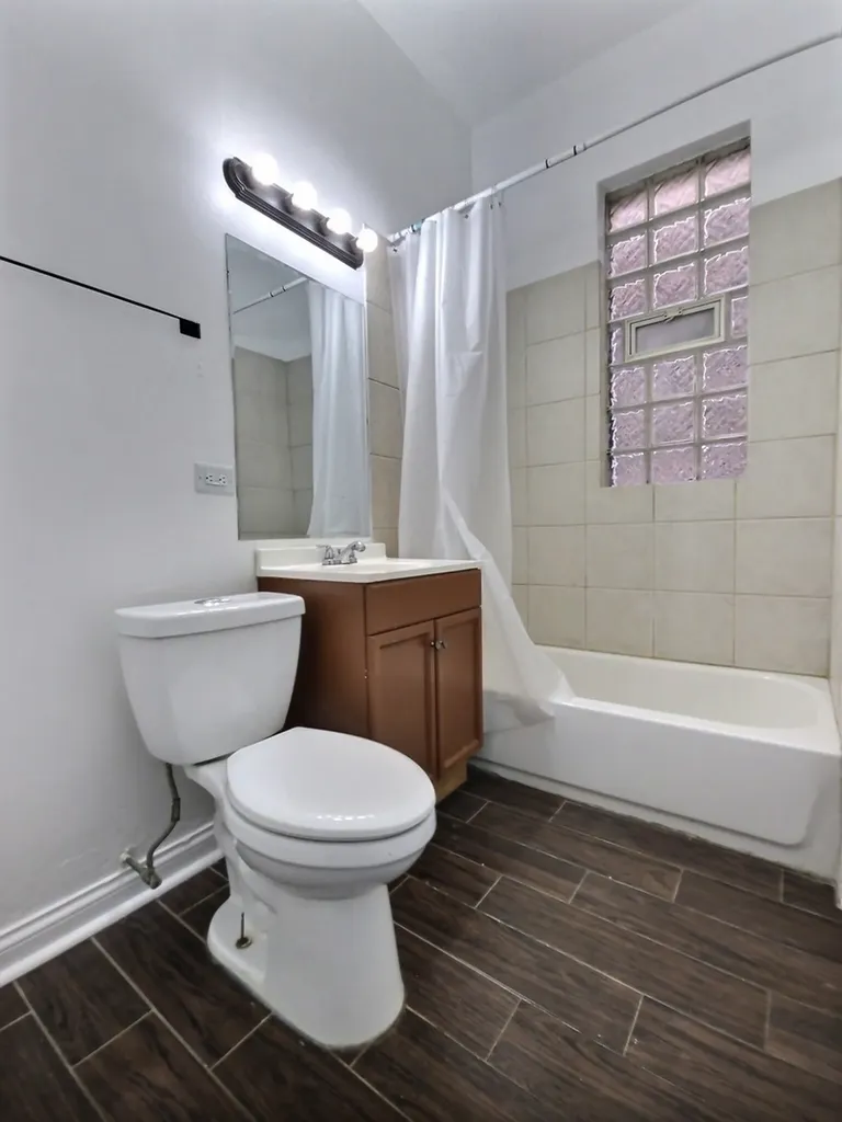 3619 West 5th Avenue Chicago IL 60624