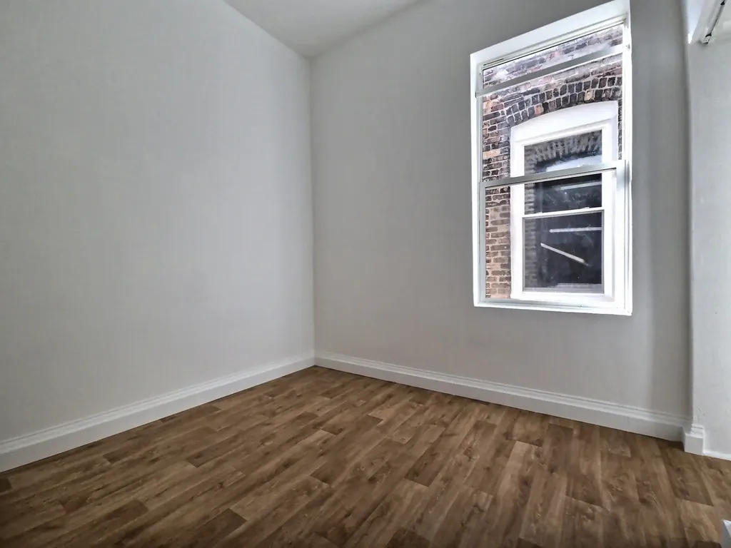 3619 West 5th Avenue Chicago IL 60624