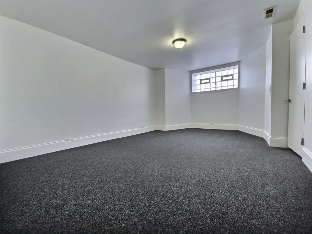 3619 West 5th Avenue Chicago IL 60624