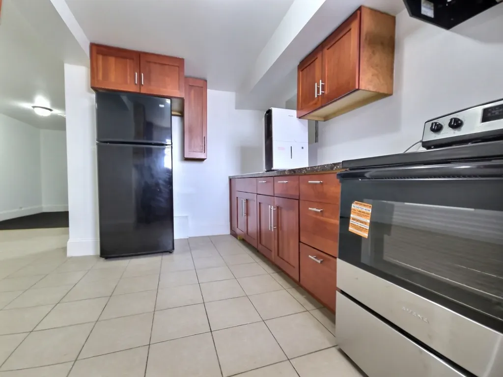 3619 West 5th Avenue Chicago IL 60624