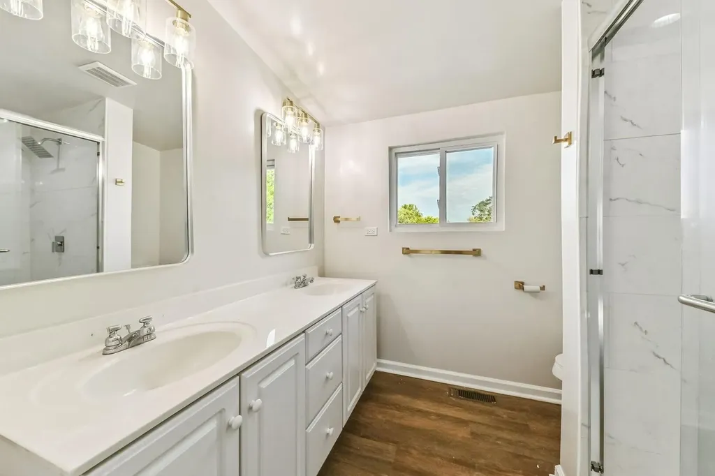 7801 South Eberhart Avenue Chicago IL 60619