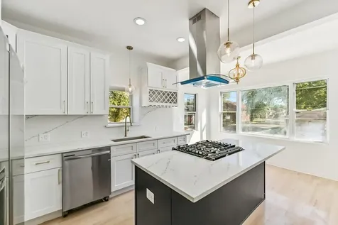 7801 South Eberhart Avenue Chicago IL 60619