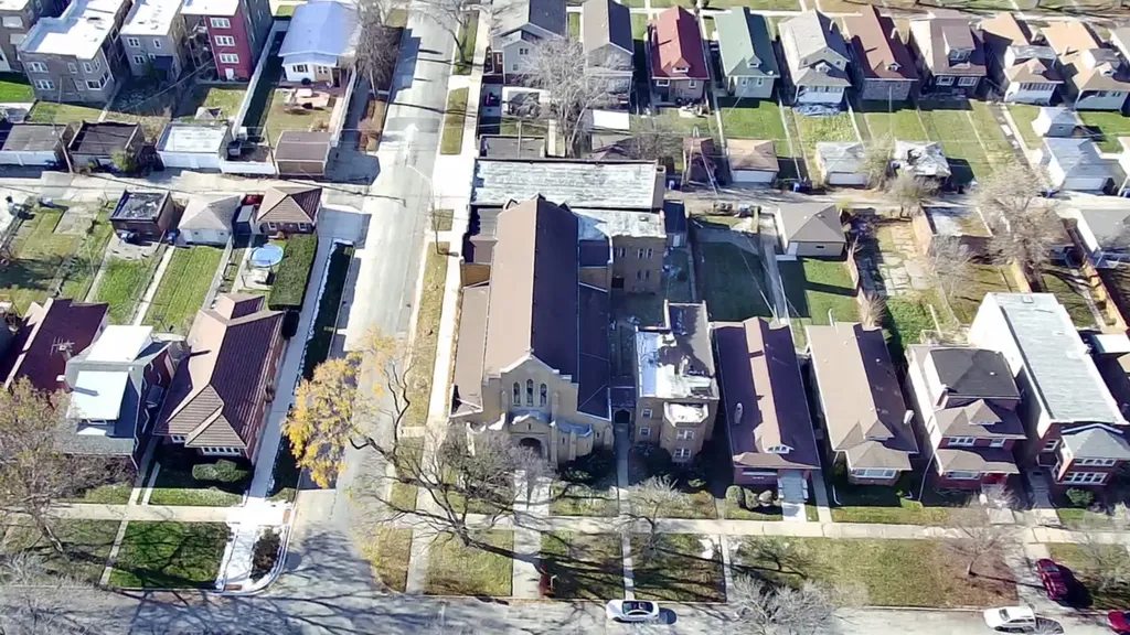 318 East 74th Street Chicago IL 60619
