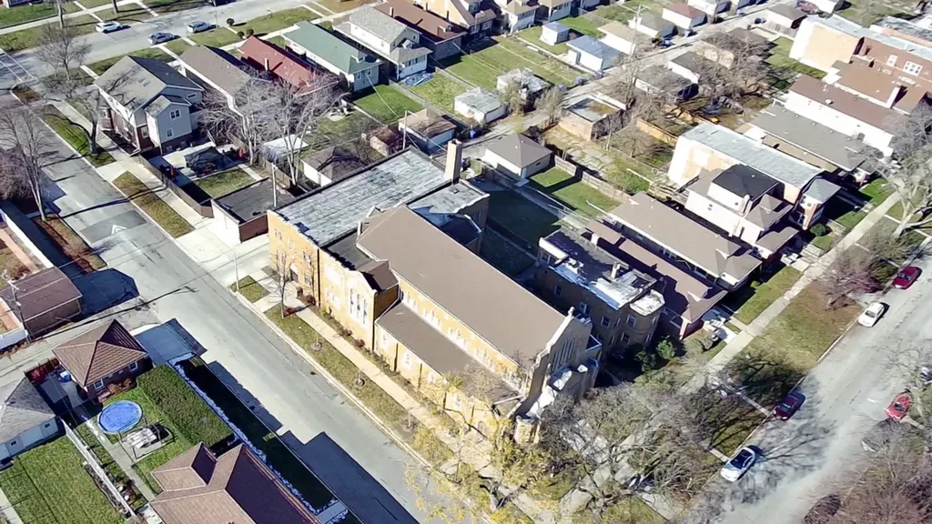 318 East 74th Street Chicago IL 60619