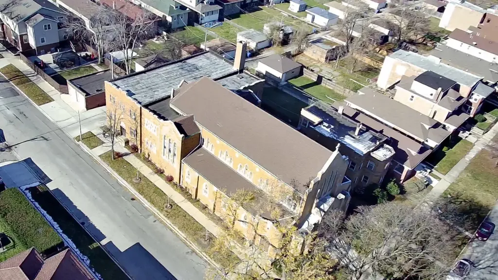 318 East 74th Street Chicago IL 60619