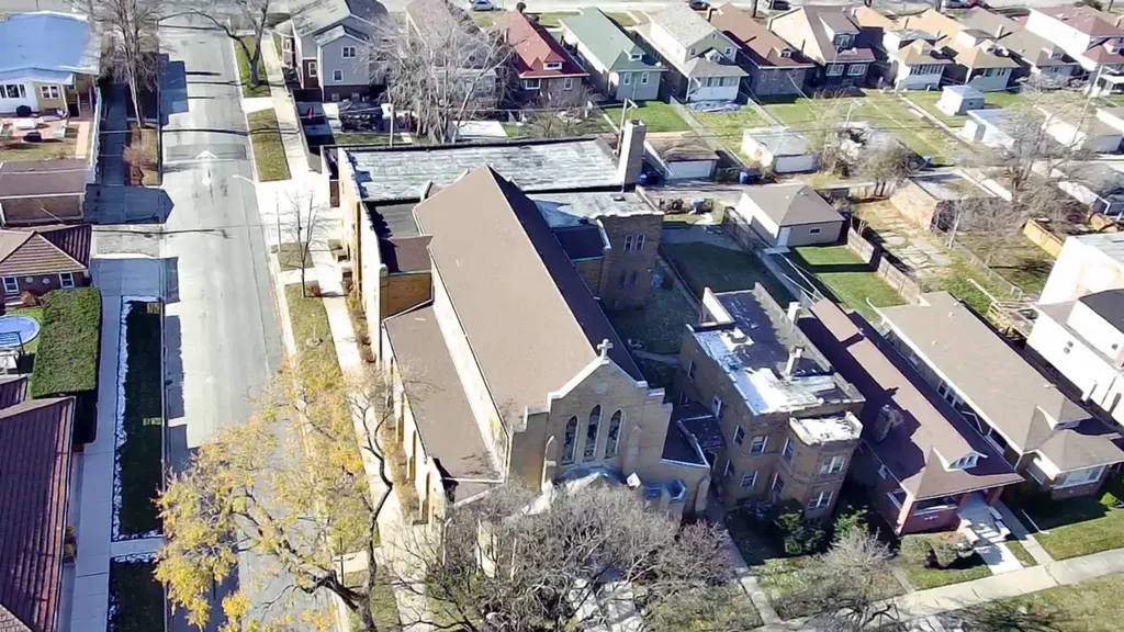 318 East 74th Street Chicago IL 60619