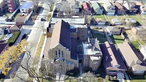 318 East 74th Street Chicago IL 60619