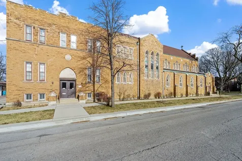 318 East 74th Street Chicago IL 60619