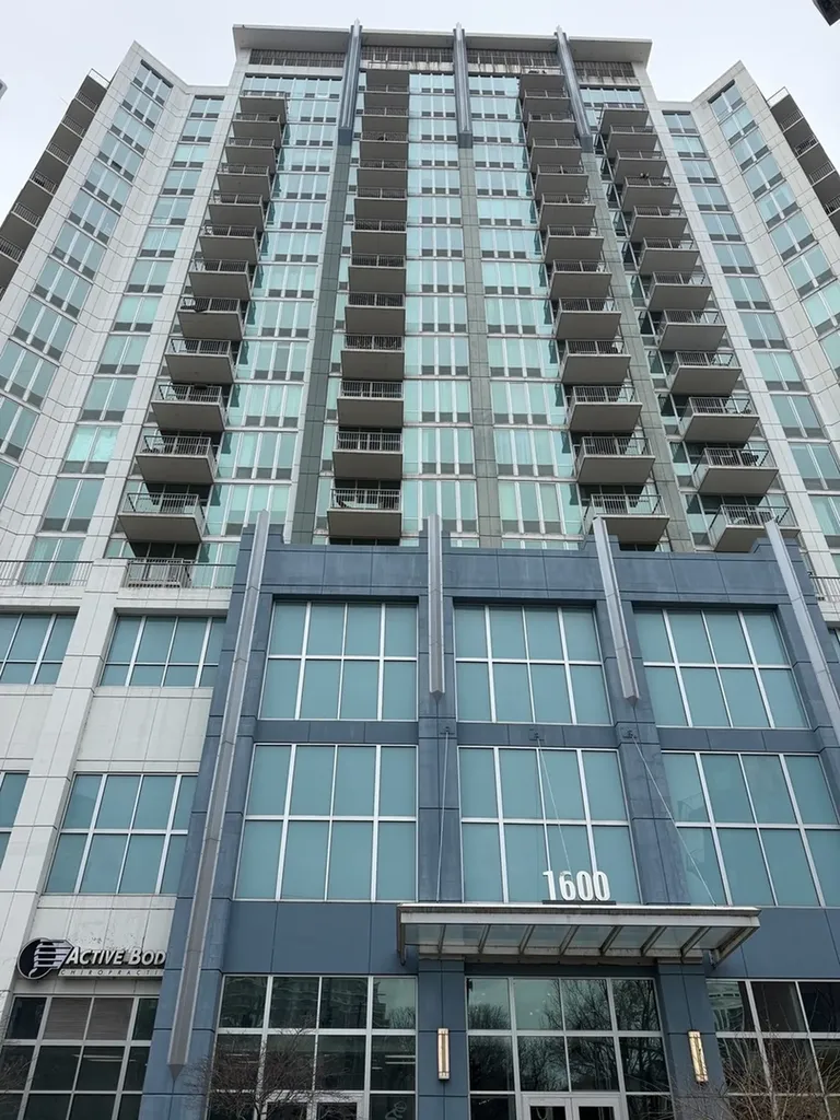 1600 South Indiana Avenue Chicago IL 60616