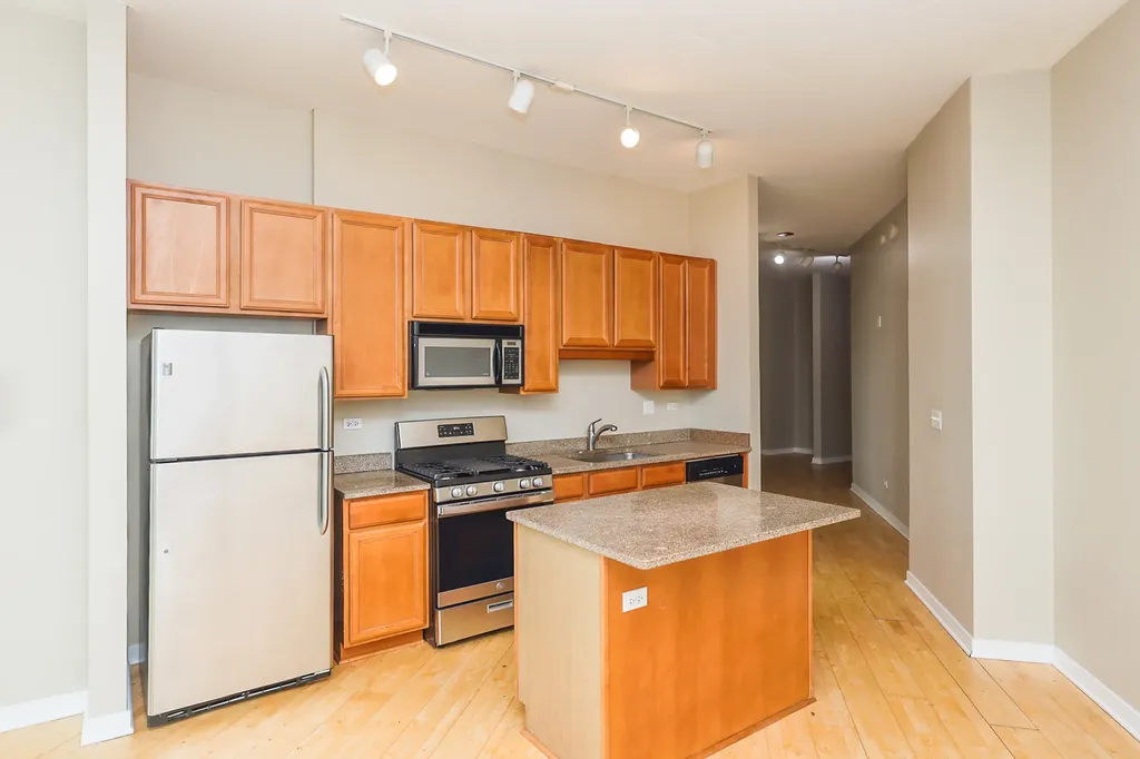 1600 South Indiana Avenue Chicago IL 60616
