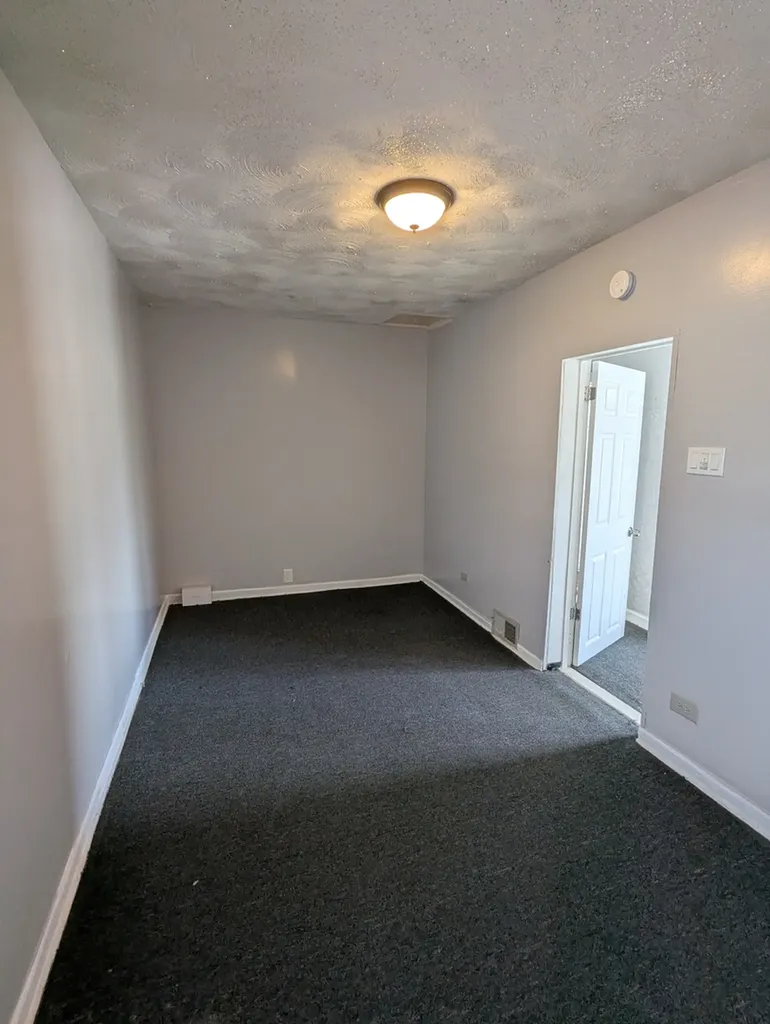9608 South Wallace Street Chicago IL 60628