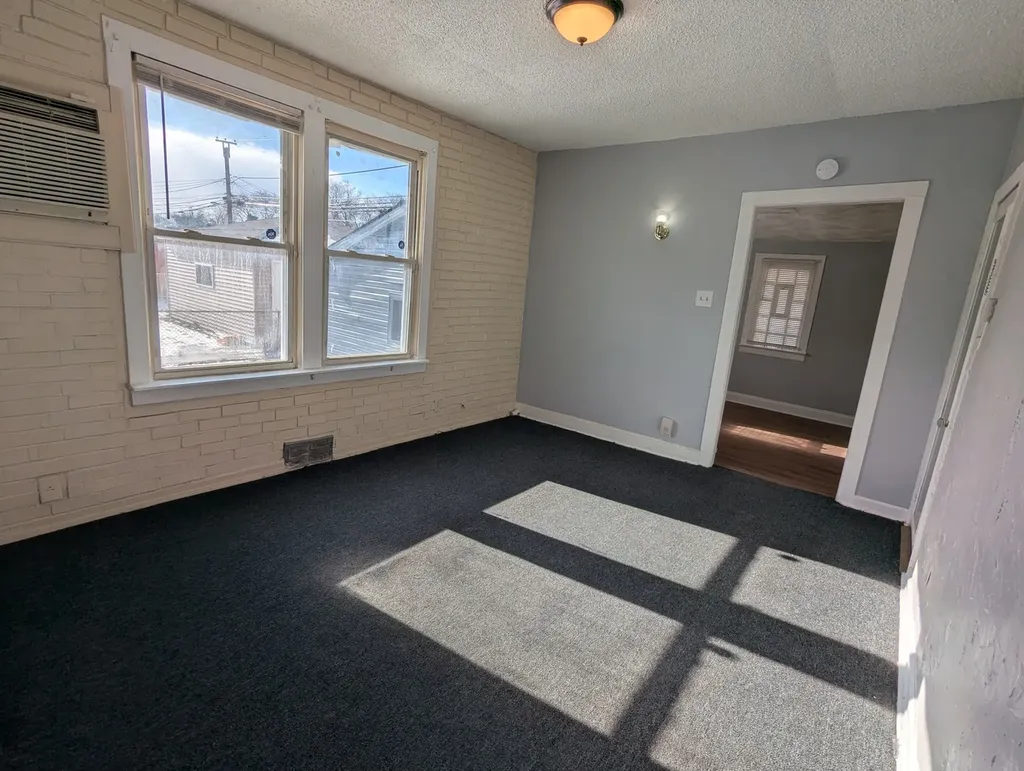 9608 South Wallace Street Chicago IL 60628