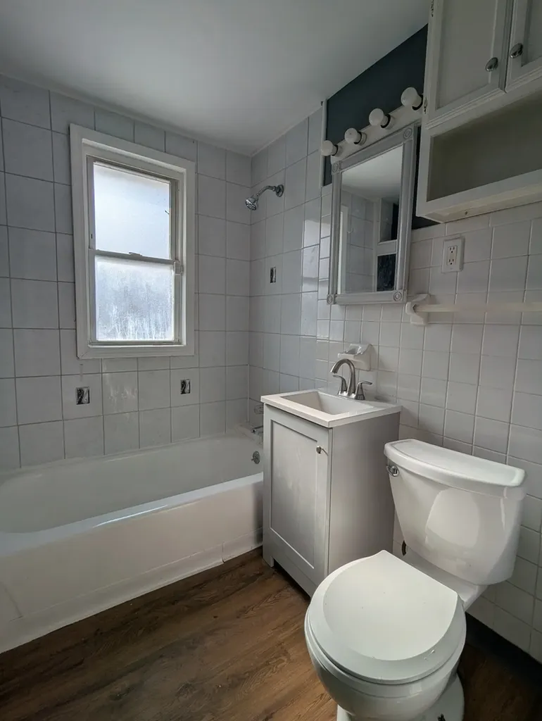 9608 South Wallace Street Chicago IL 60628