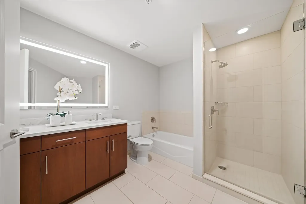 850 North Lake Shore Drive Chicago IL 60611