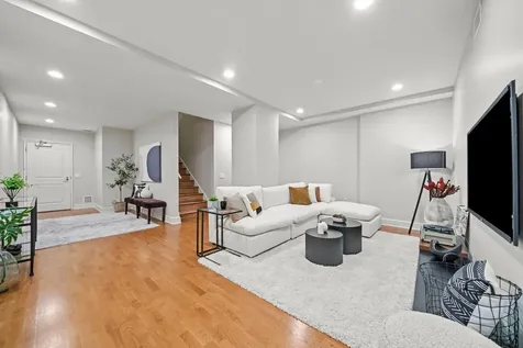 850 North Lake Shore Drive Chicago IL 60611
