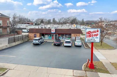 427 E Palatine Road Palatine IL 60074