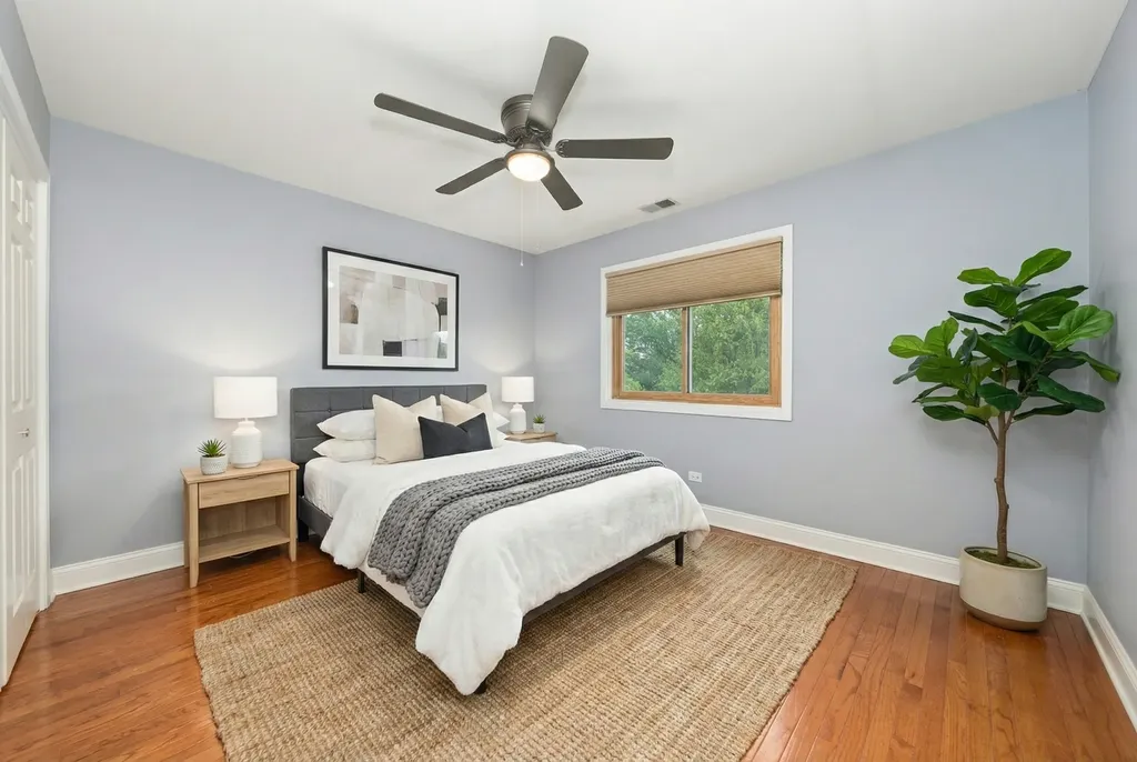 6722 Sweetbriar Lane Darien IL 60561