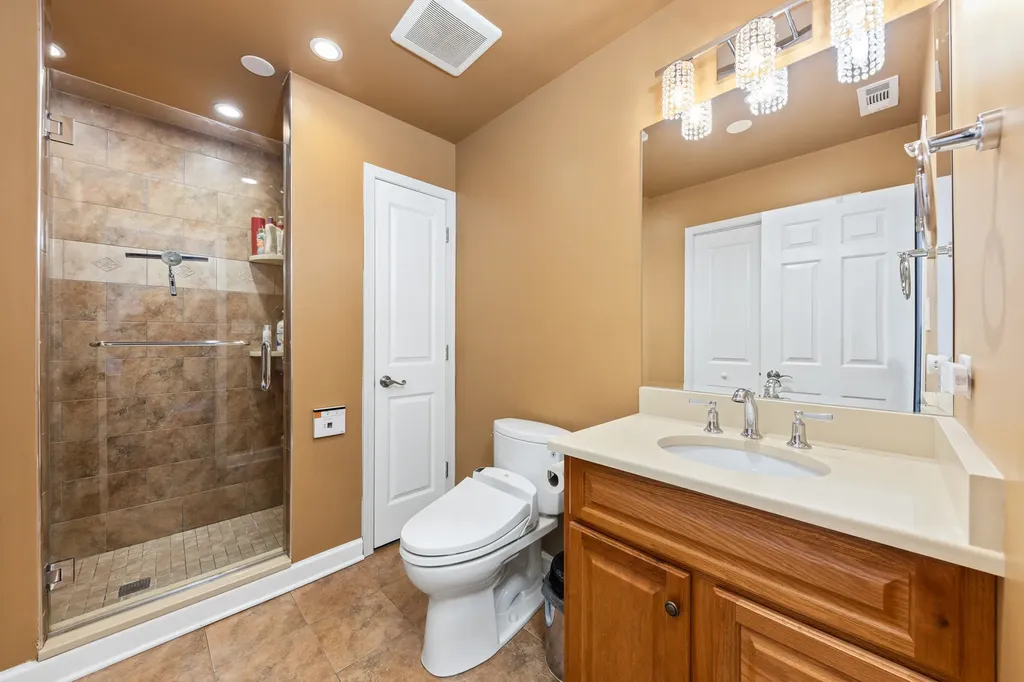 6722 Sweetbriar Lane Darien IL 60561