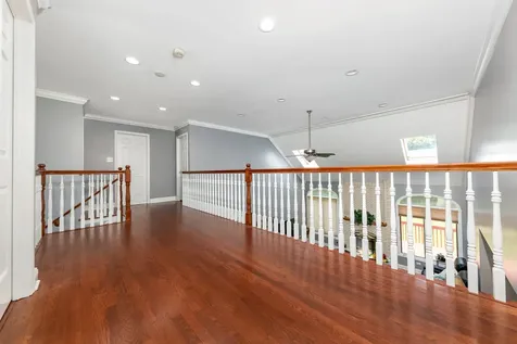 6722 Sweetbriar Lane Darien IL 60561