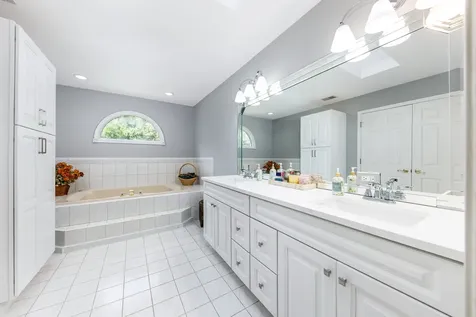 6722 Sweetbriar Lane Darien IL 60561