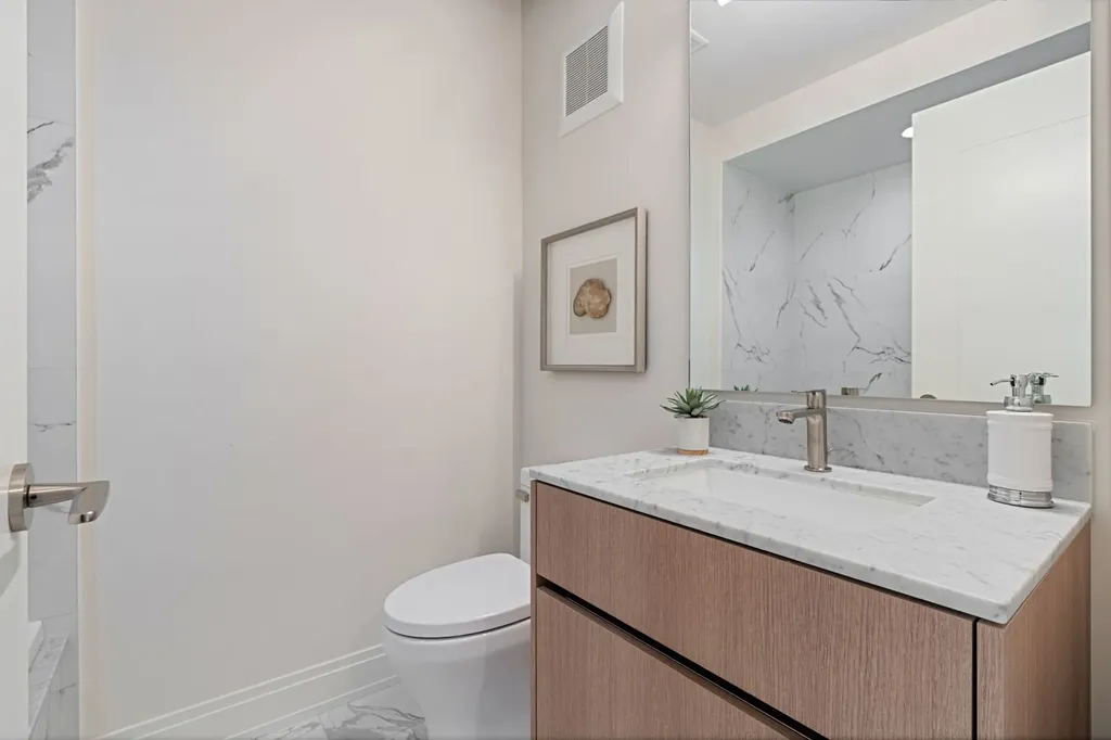 2329 North Cambridge Avenue Chicago IL 60614