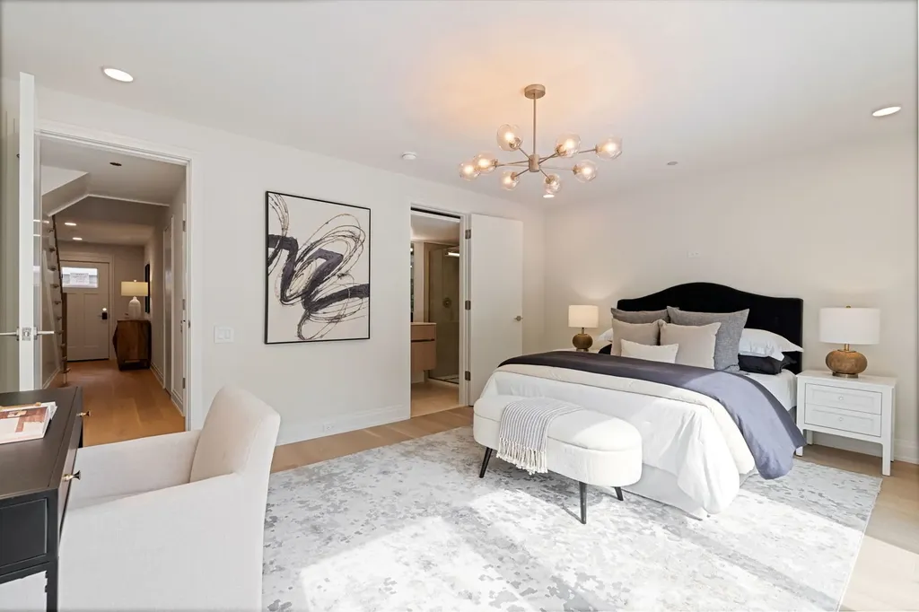 2329 North Cambridge Avenue Chicago IL 60614