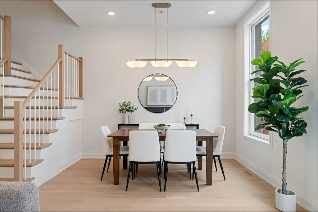 2329 North Cambridge Avenue Chicago IL 60614