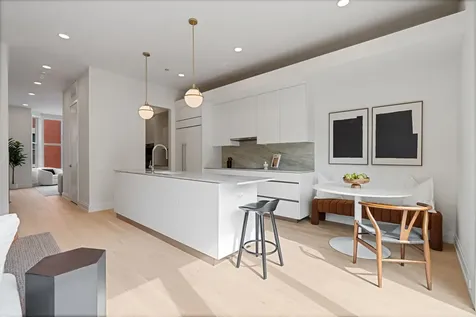 2329 North Cambridge Avenue Chicago IL 60614