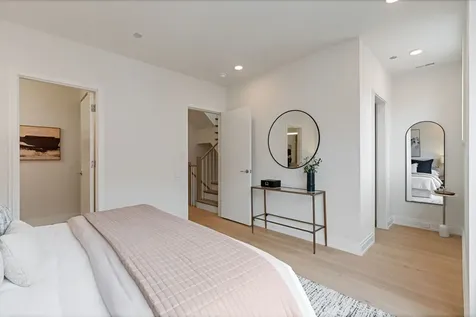 2329 North Cambridge Avenue Chicago IL 60614