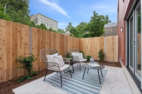 2329 North Cambridge Avenue Chicago IL 60614