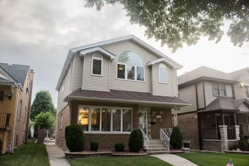 5304 South New England Avenue Chicago IL 60638