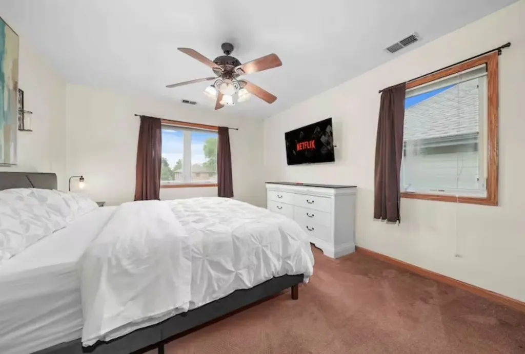 5304 South New England Avenue Chicago IL 60638