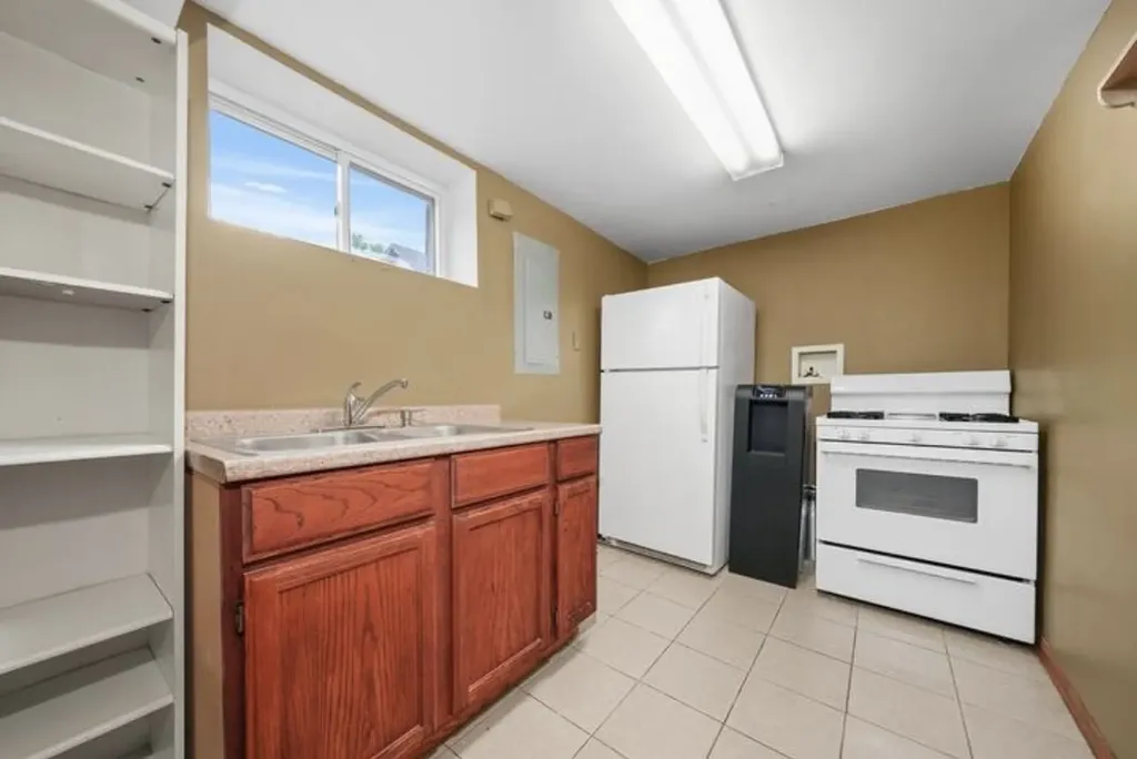 5304 South New England Avenue Chicago IL 60638