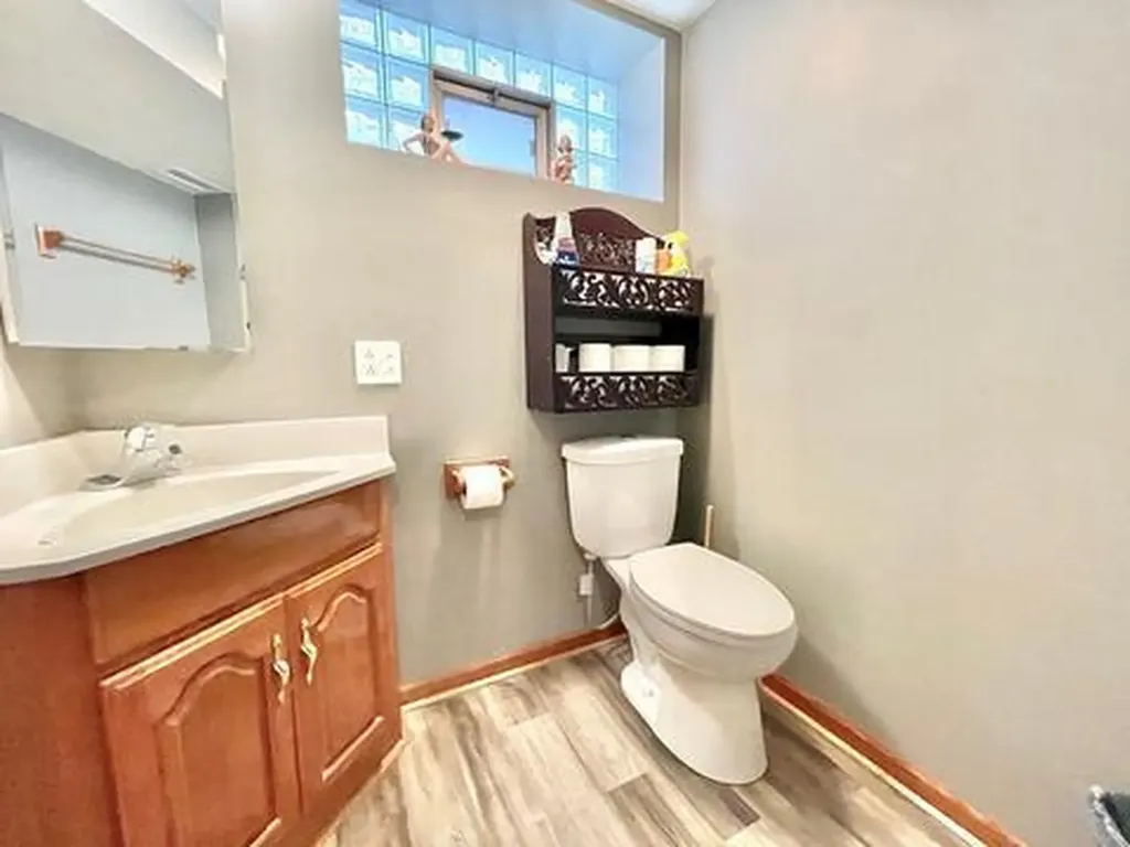 5304 South New England Avenue Chicago IL 60638