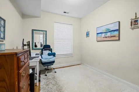 5935 North Magnolia Avenue Chicago IL 60660
