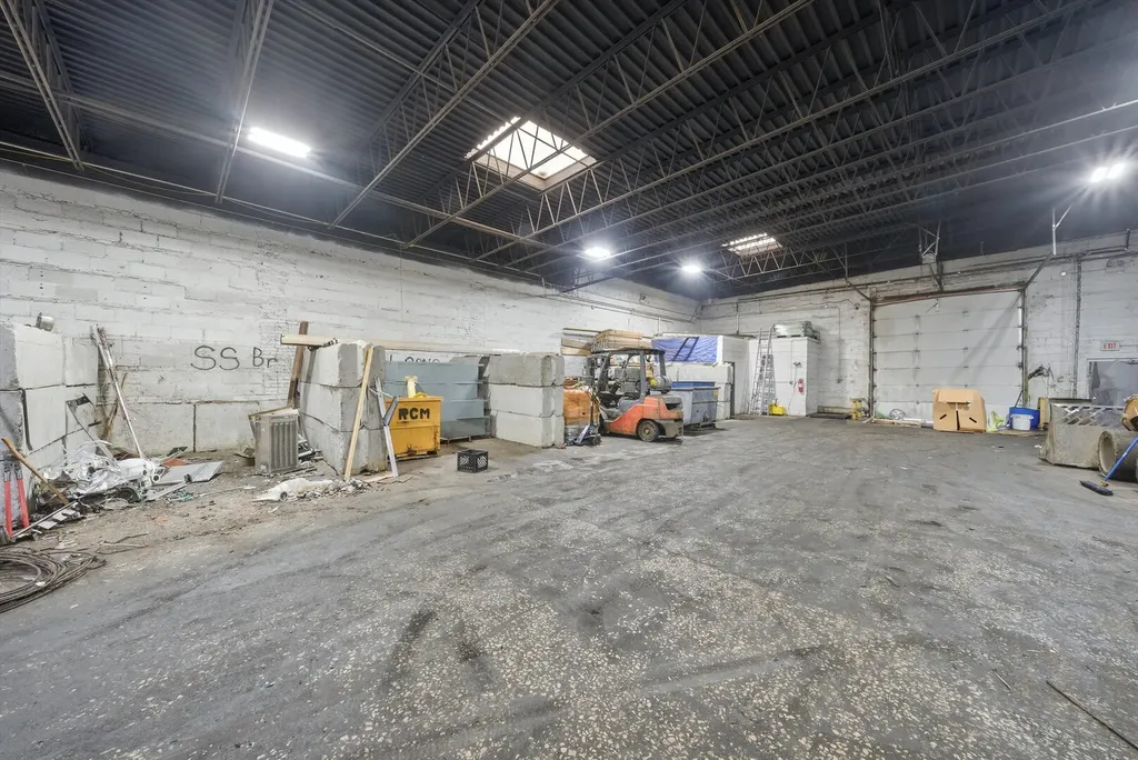 3252 West 31st Street Chicago IL 60623