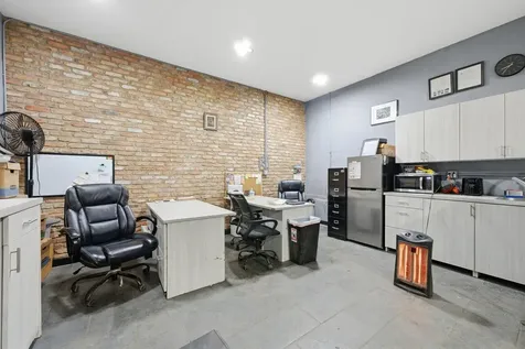 3252 West 31st Street Chicago IL 60623