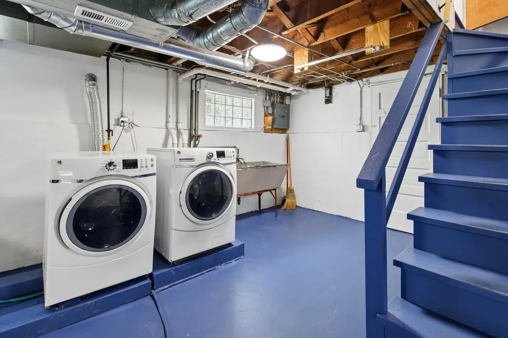 4714 West Warwick Avenue Chicago IL 60641