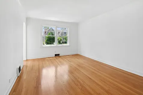 4714 West Warwick Avenue Chicago IL 60641