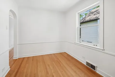 4714 West Warwick Avenue Chicago IL 60641