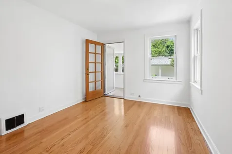 4714 West Warwick Avenue Chicago IL 60641