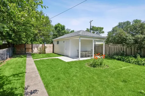 4714 West Warwick Avenue Chicago IL 60641
