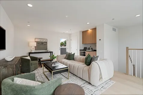 2329 North Cambridge Avenue Chicago IL 60614