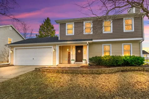 1809 Cambridge Drive St. Charles IL 60174