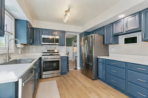 1809 Cambridge Drive St. Charles IL 60174
